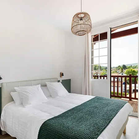 Hotel apartamentowy Ker Enia Meubles De Tourisme 3*