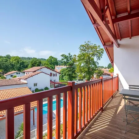 Ker Enia Meubles De Tourisme