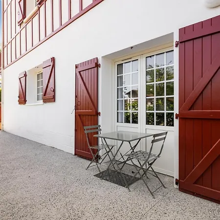 Ker Enia Meubles De Tourisme Aparthotel