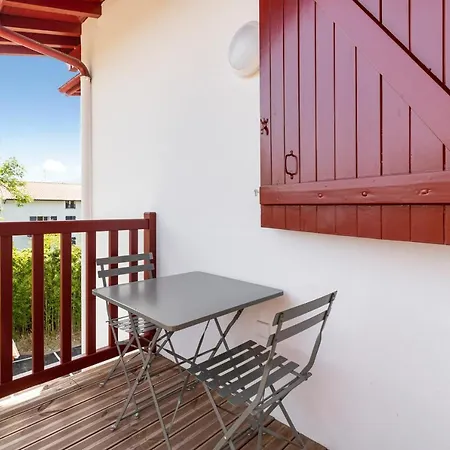 Ker Enia Meubles De Tourisme Aparthotel
