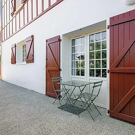 Ker Enia Meubles De Tourisme