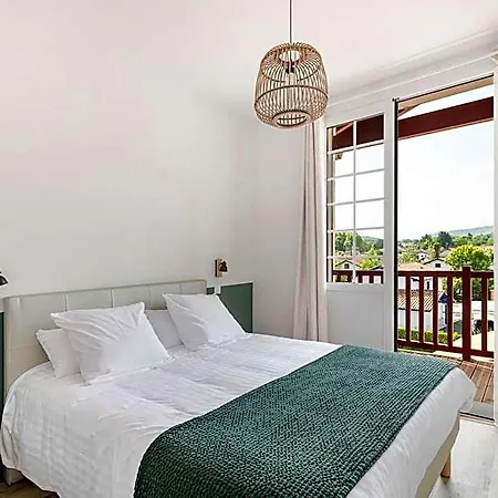 Ker Enia Meubles De Tourisme Hotel apartamentowy Cambo-les-Bains