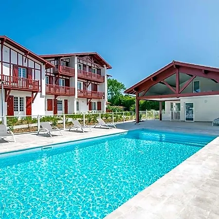 Hotel apartamentowy Ker Enia Meubles De Tourisme Cambo-les-Bains